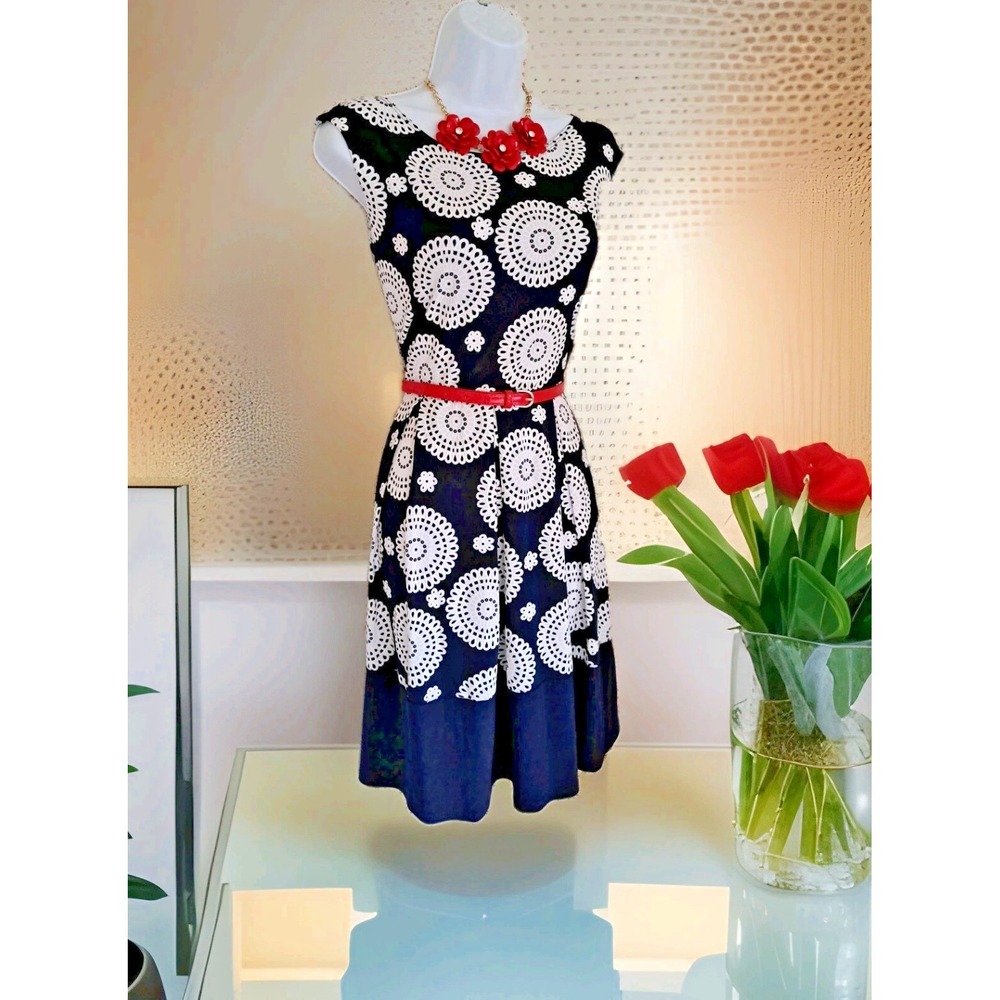 Covington Dress Missy Size 6 Blue White Puff Print Pleated Belted Patriotic NWT